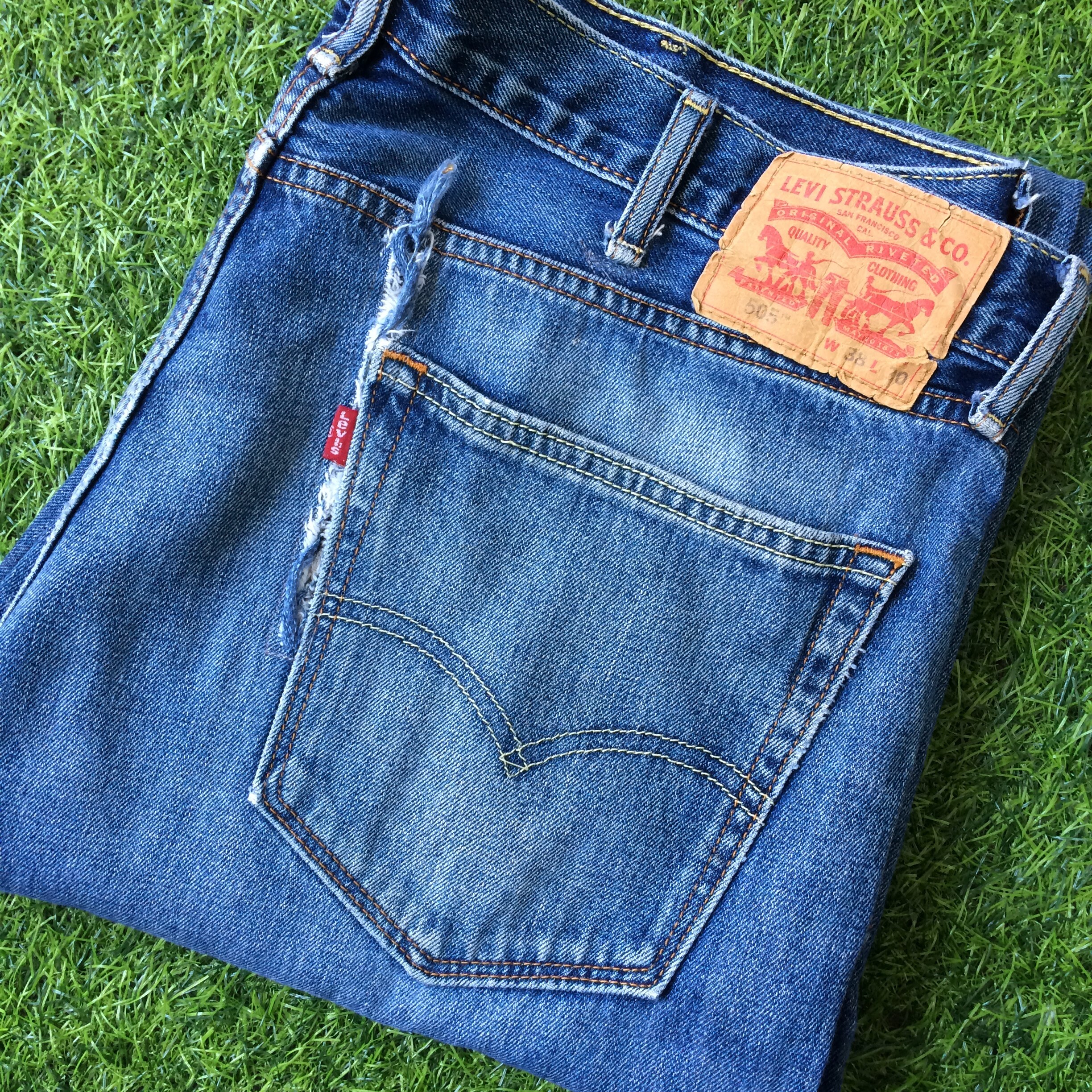 Size 39 Distressed Levis 505 Plus High-waisted Boyfriend Jeans