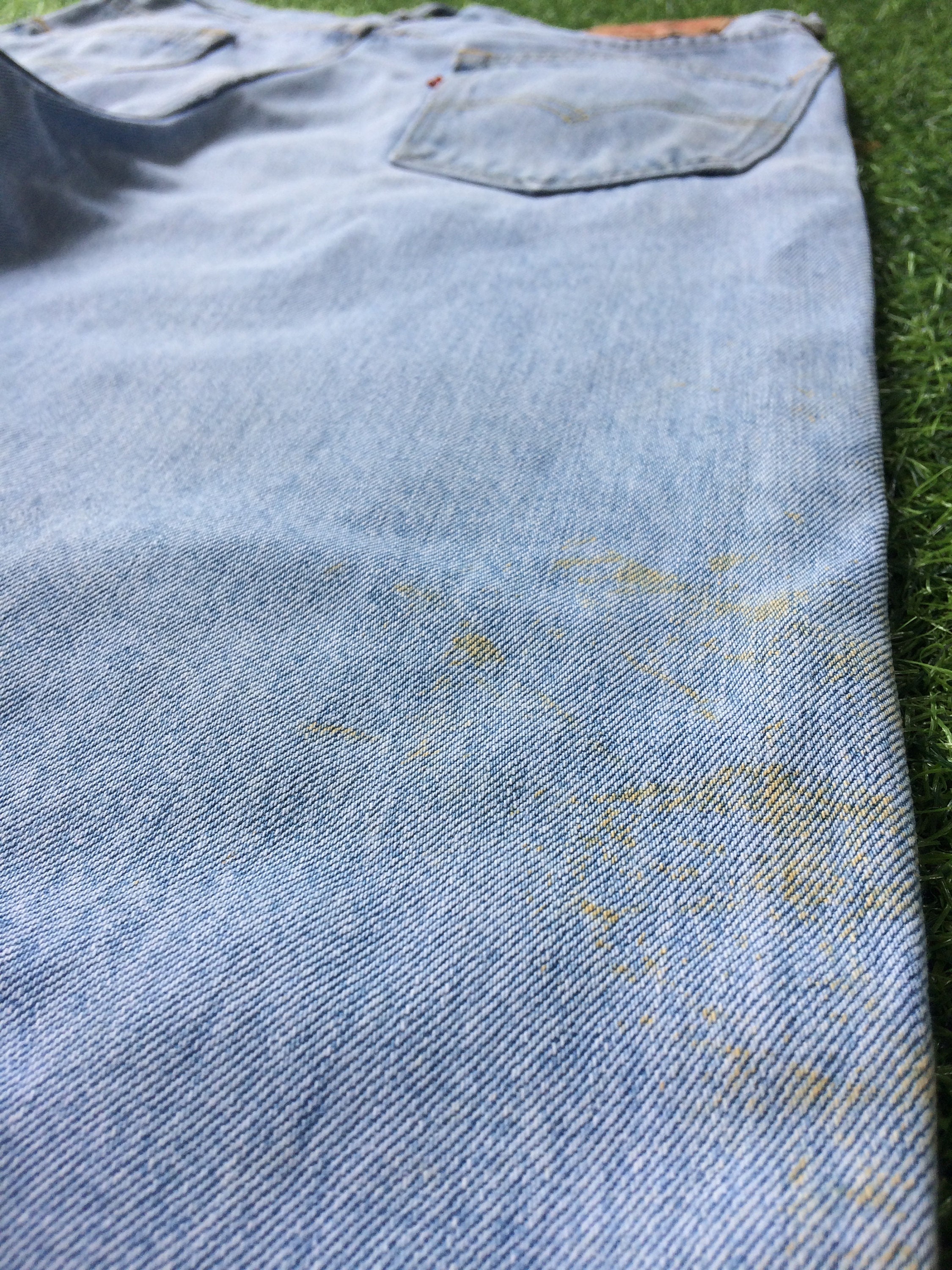 Size 32 Vintage Distressed Levis 550 Dirty Jeans W32 L28 Size 32 Vintage Distressed Levis 550 Dirty Jeans W32 L28