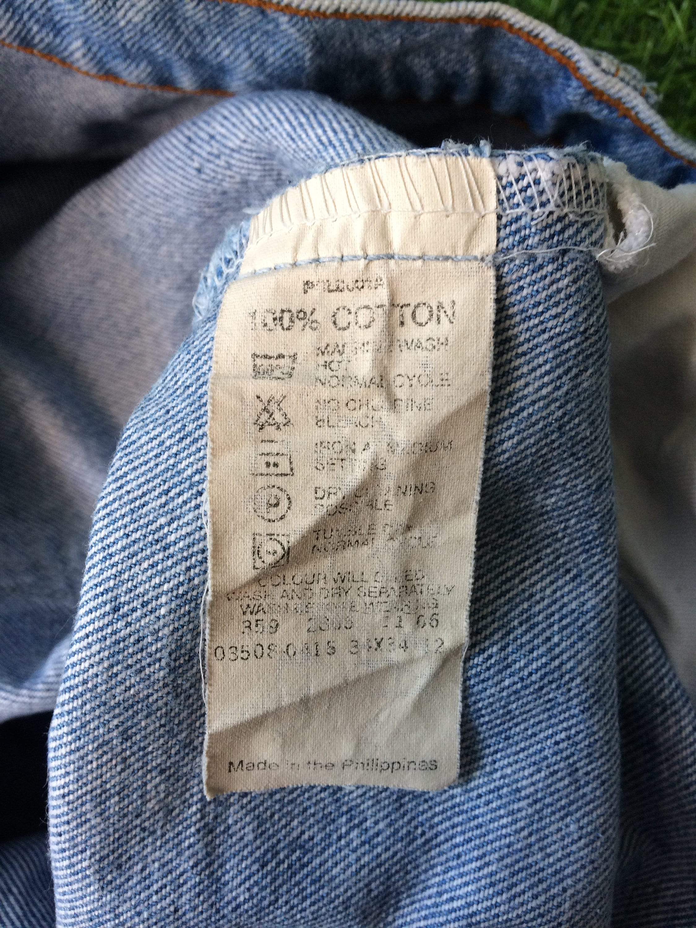 Size 32 Vintage Distressed Levis 508 Jeans W32 L26 Light Size 32 Vintage Distressed Levis 508 Jeans W32 L26 Light