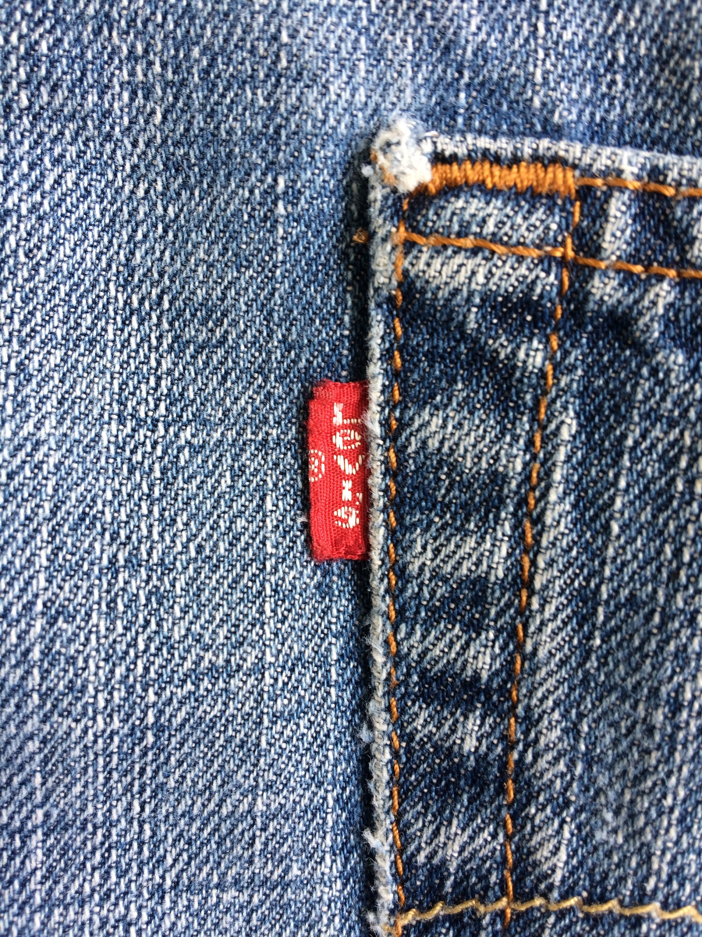 W31 L28 Vintage Distressed Levi's 559 Jeans Light Wash Denim