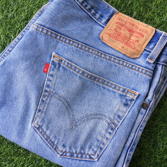 Size 35 Vintage Distressed Levis 505 Plus Size Jeans W35 L31