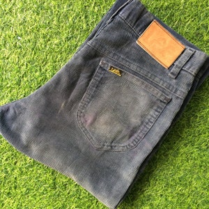 Größe 29 Vintage Lee Reiter Cord Jeans High Rise Distressed Jeans gerades Bein Boyfriends Jeans Mom Jeans, Taille 74 cm