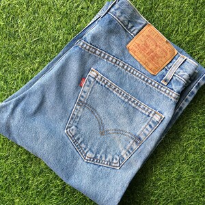 Size 33 LEVI&#39;S 550 JEANS relaxed fit tapered leg High Waist mom jeans Levi vintage, 33 Inch Waist