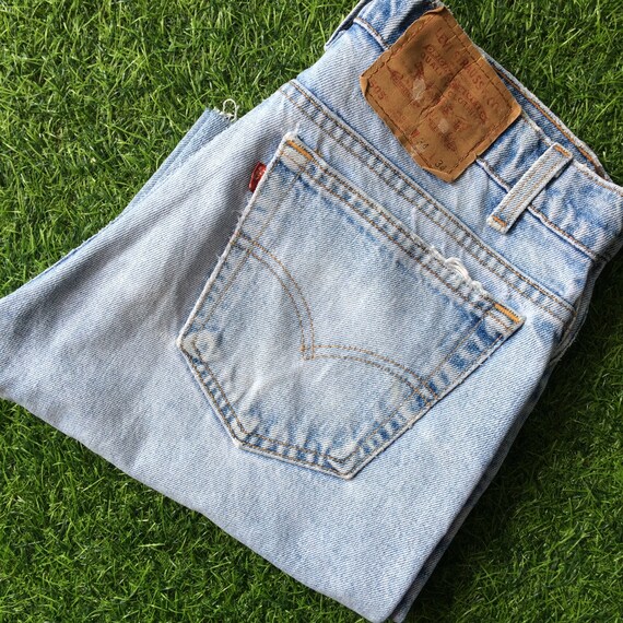 Size 33 Vintage Levis 505 Cutoffs Shorts Jeans Hi… - image 5