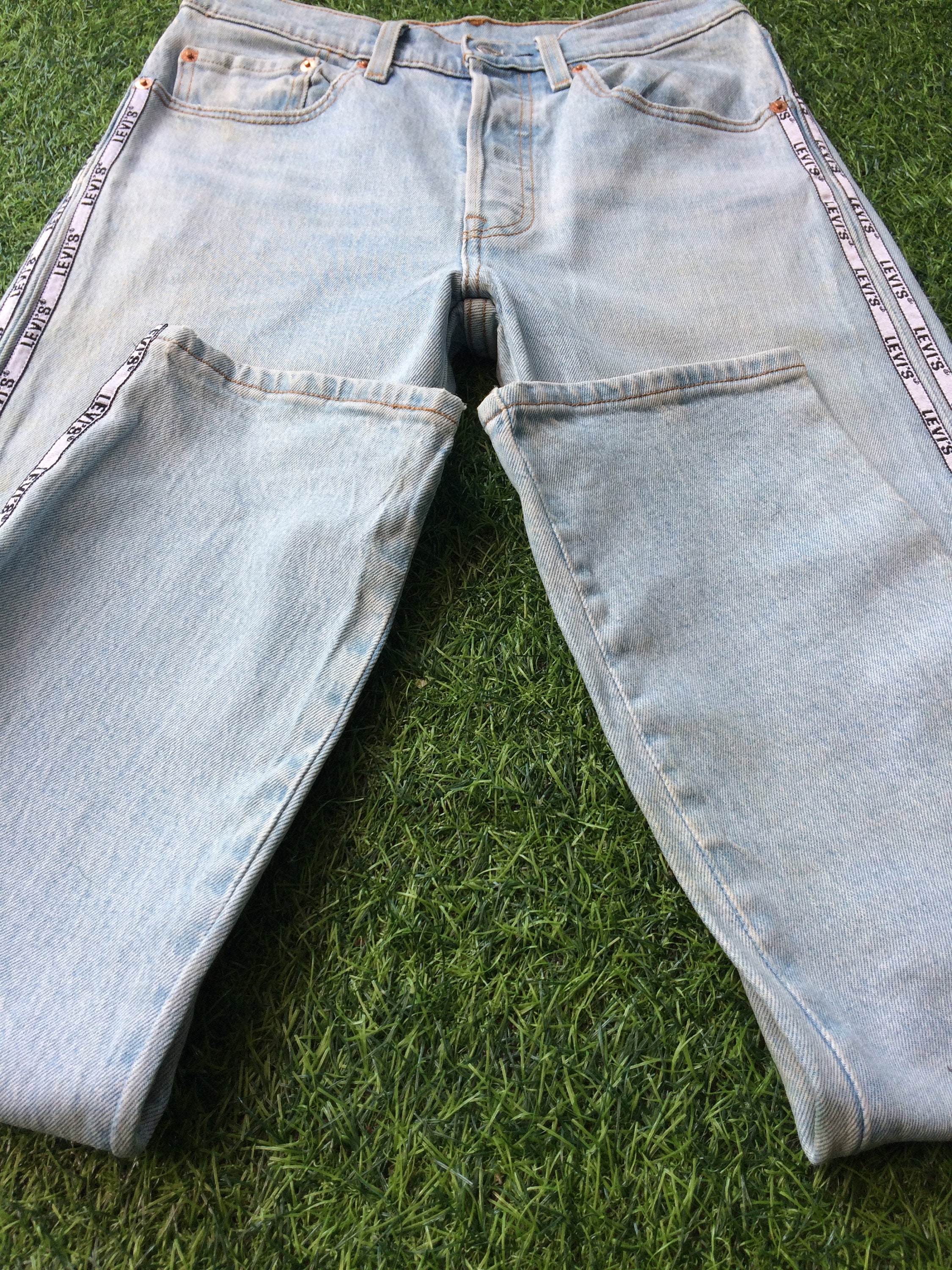 Size 27 Levi's 501 Big E Side-tape Button-fly Jeans W27 L27