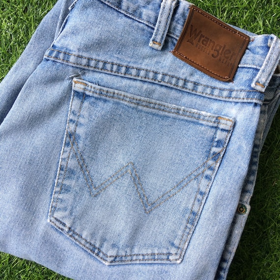 Wrangler distressed jeans hot sale