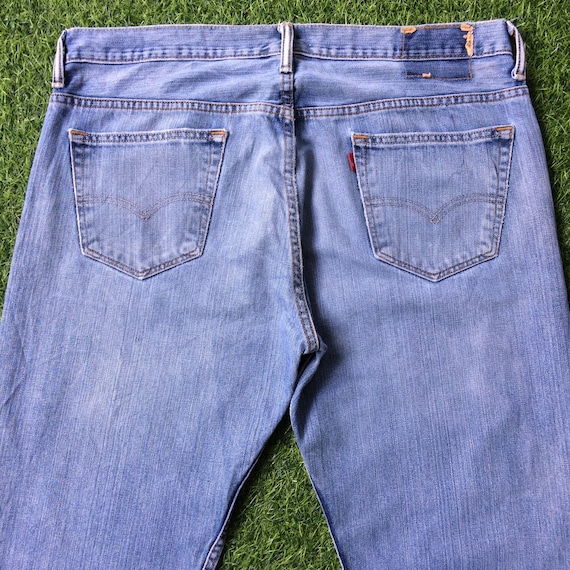 Size 37 Distressed Levis 569 Plus High-Waisted Bo… - image 5