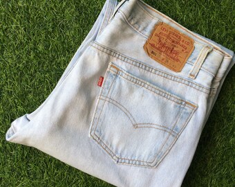 Size 35 Vintage Distressed Levis 501 Jeans W35 L29 Light Wash Rigid Denim Classic Straight Fit Boyfriend Jeans Waist 35"