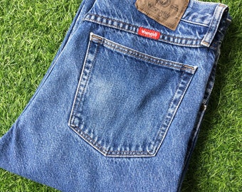 Vintage Wrangler Jeans, High-Rise Straight Leg, Distressed Y2K (Size 31)