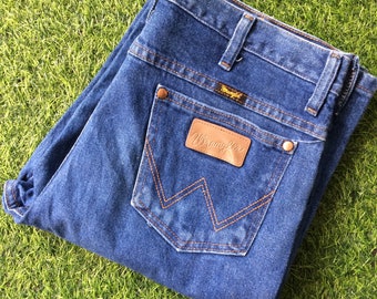 Vintage Wrangler Western Jeans, Distressed Ripped Denim (W33 L33)