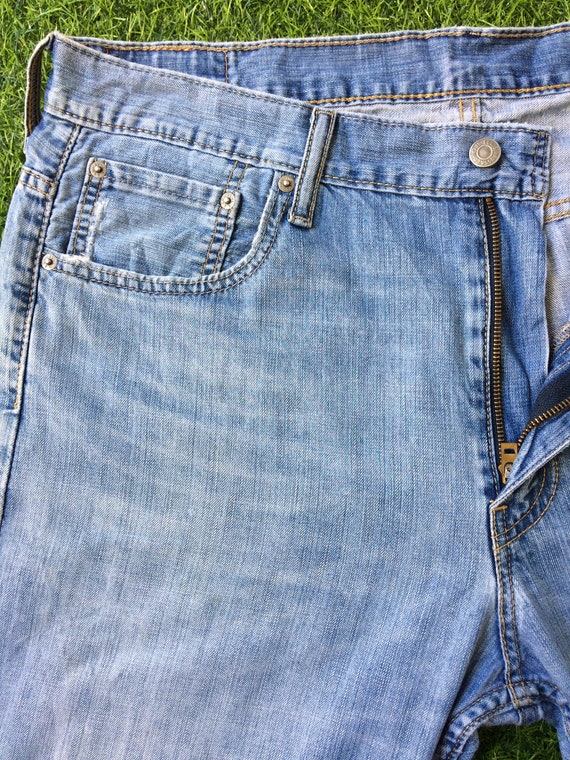 Size 39 Vintage Plus Size Distressed Levis 569 Li… - image 4