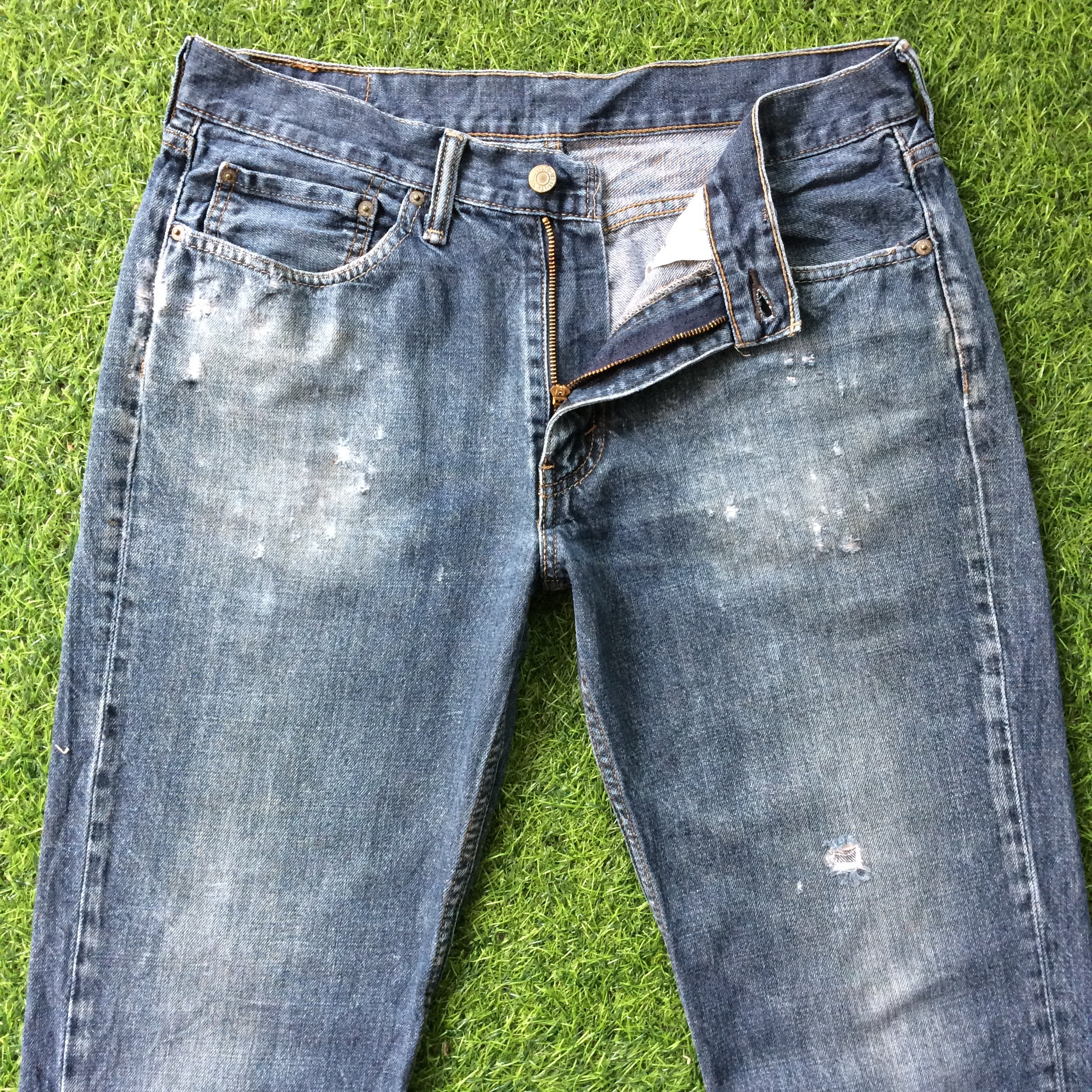 ダメージ加工 Levis 514 スリムストレートジーンズ、ミディアムライト 
