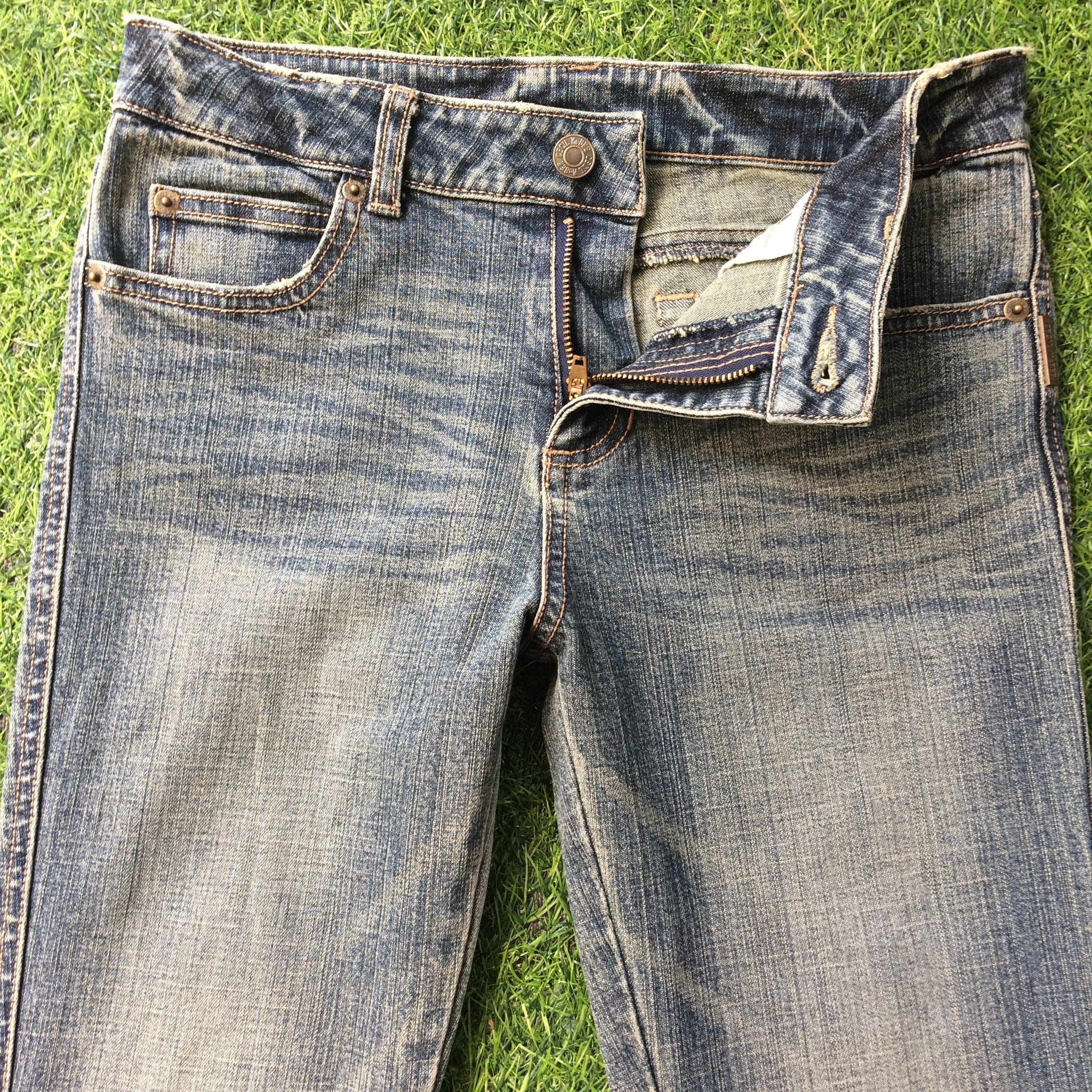 Cecil McBee - Jean bootcut taille basse W27 L32 - Jean slim large et évasé en denim stretch, taille 27 po.