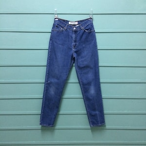 Size 28 Vintage Distressed Levis 512 Jeans W28 L30 Faded Mid Wash Stretch Denim Classic Slim Tapered Leg Jeans Waist 28&quot;