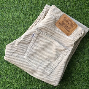 Calça jeans vintage Levi's 512 de veludo cotelê, lavagem clara (tamanhos 27 e 29 polegadas).