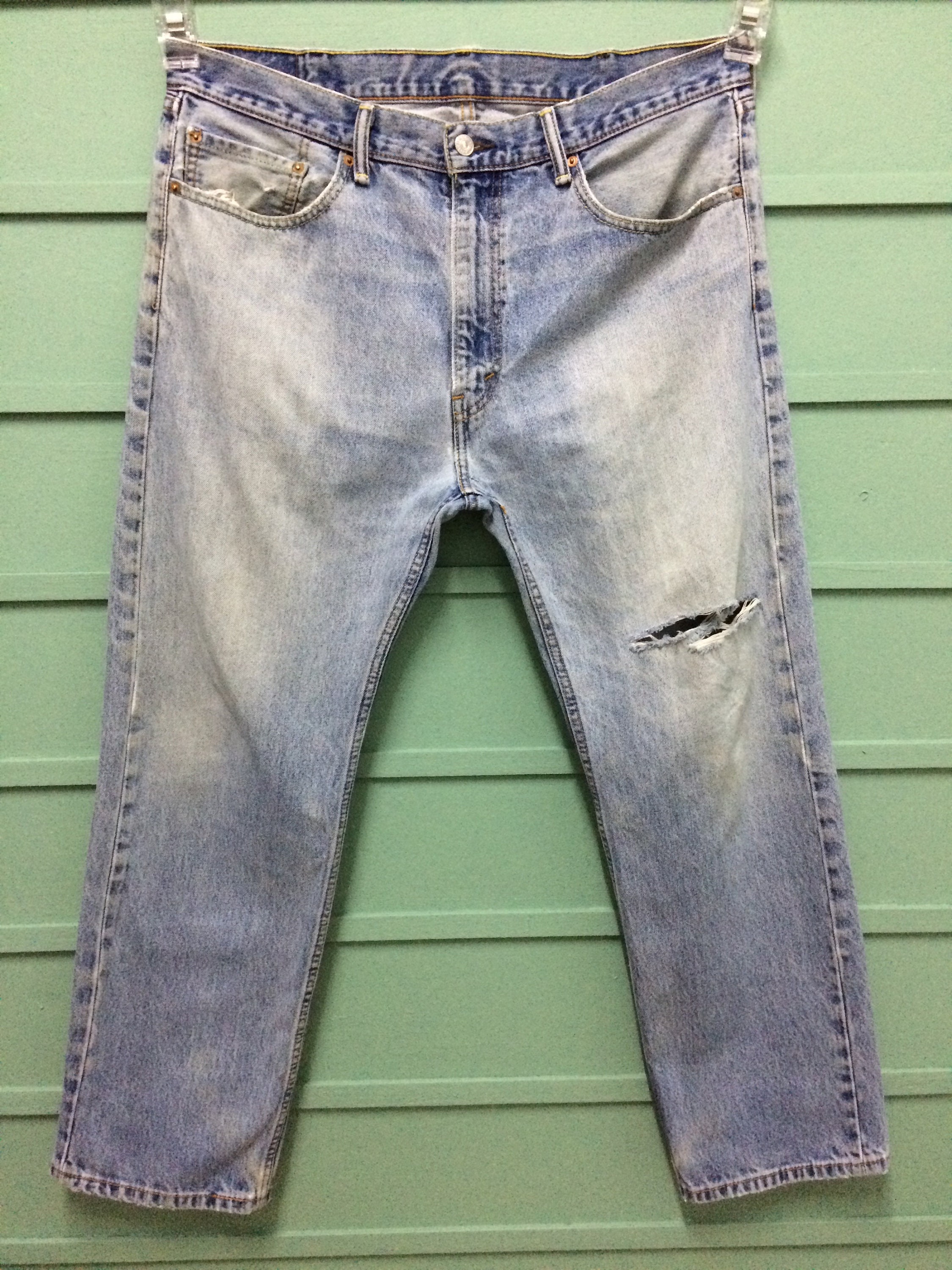 Size 38 Vintage Distressed Levis 505 Ripped Jeans W38 L28 Light 