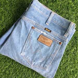 Size 35 Vintage 90's Wrangler Western Distressed Jeans Made In Mexico. W35 L30