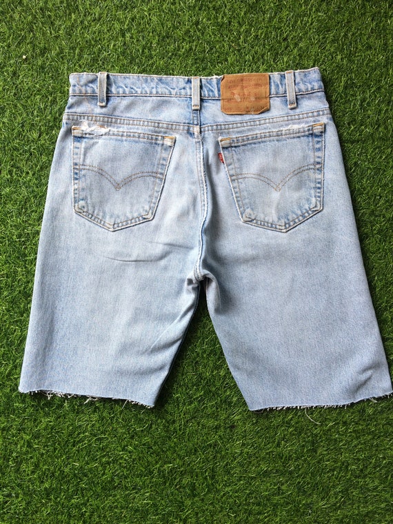 Size 33 Vintage Levis 505 Cutoffs Shorts Jeans Hi… - image 2