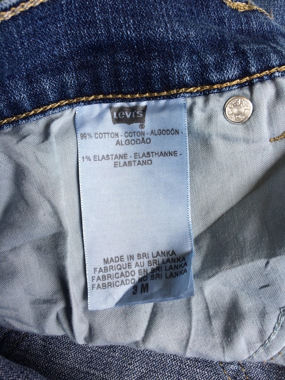Size 25 Vintage Levi s 528 Distressed Jeans Curvy Cut Low Rise W25