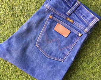 Vintage Wrangler Western Jeans, High Waisted Distressed Denim (W31 L34)