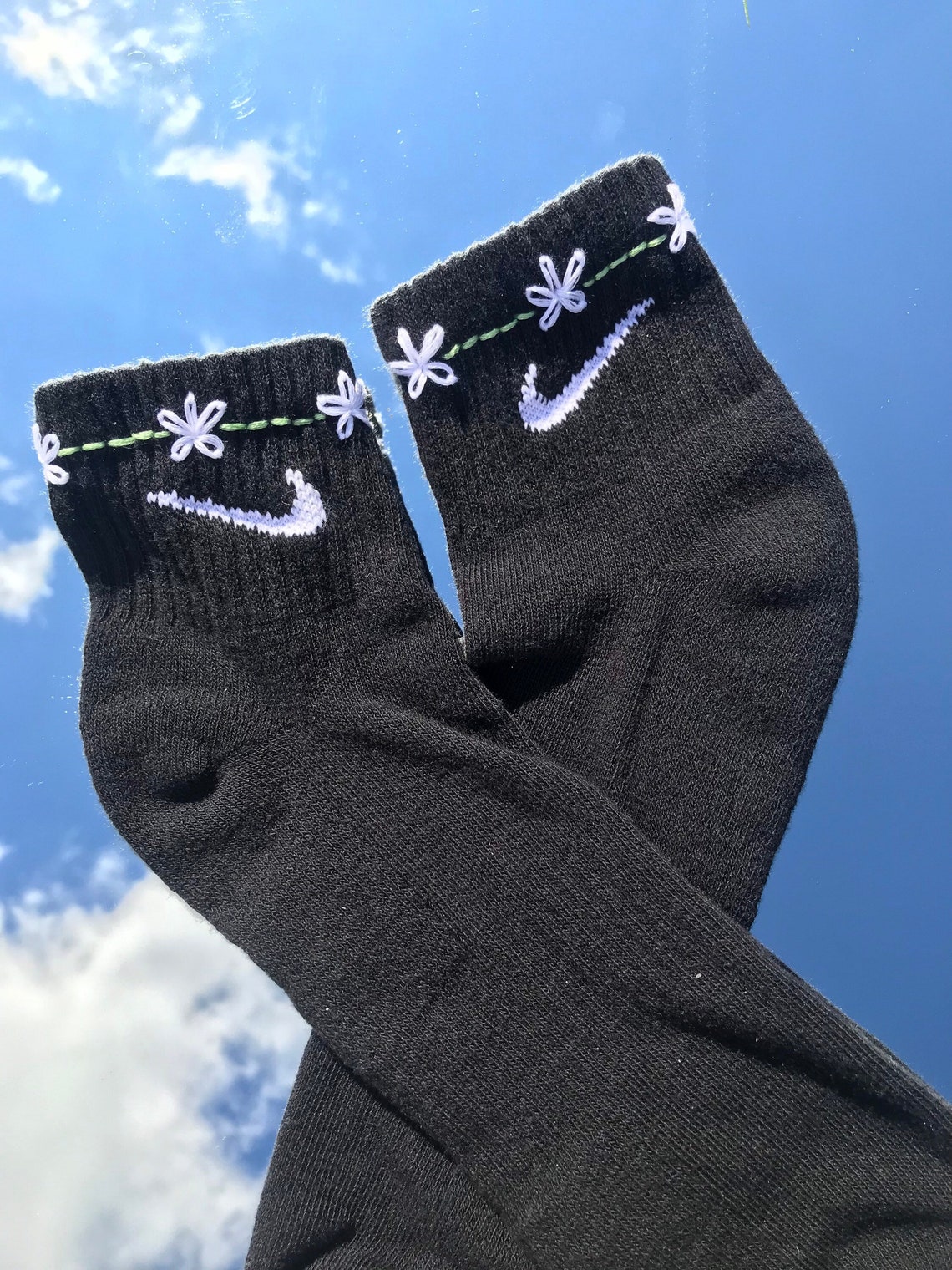 Hand Embroidered Daisy Nike Socks Custom Everyday Crew | Etsy