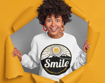 Smile Somewhere In The World The Sun Is Shining Unisex t-shirt
