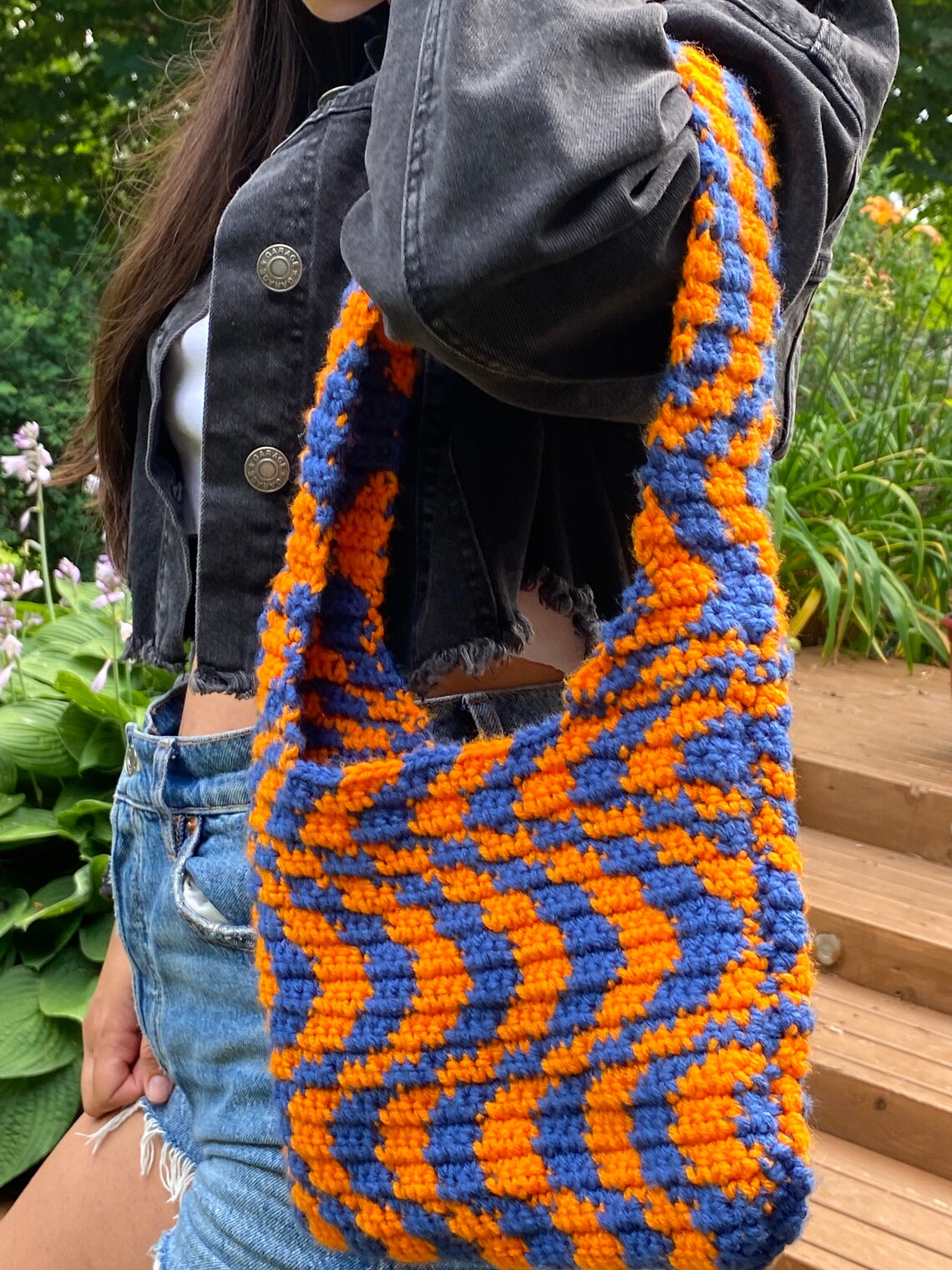 wavy crochet tote bag