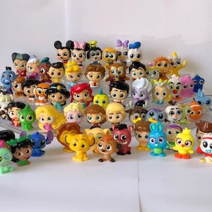 Porte-clés Disney ** Série 4 ** Porte-clés standard ou PORTE-CLÉS et crochets pour sacs (Sélectionnez le personnage que vous voulez)