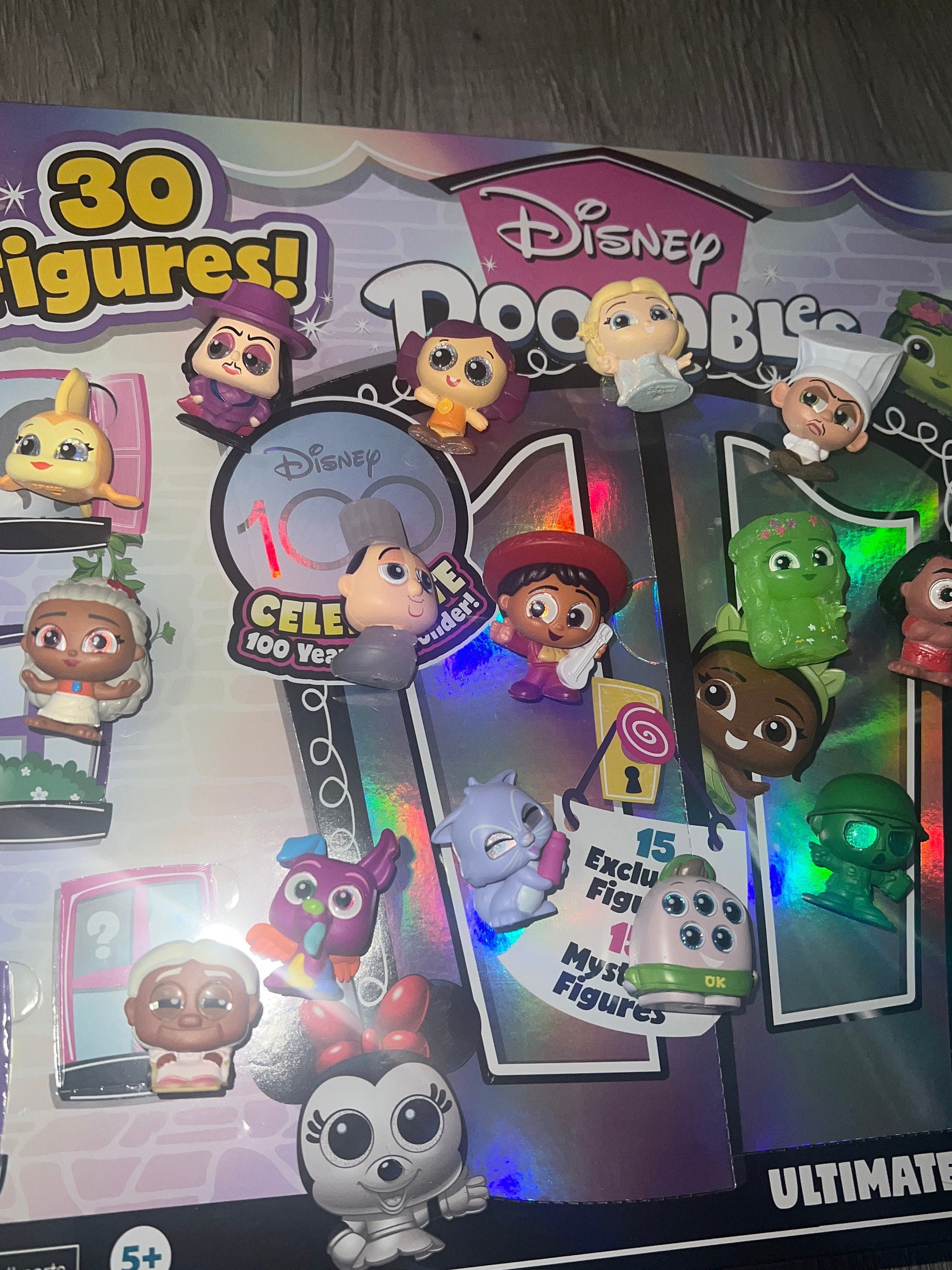 Disney Doorables, Series 8 REGULAR Doorable or Get a Keychains/ Bag Hooks 