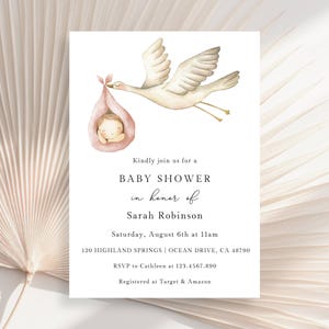 Uitnodiging babyshower ooievaar, ooievaar met baby in deken, genderneutrale babyshoweruitnodiging, uitnodiging babyshower speciale levering