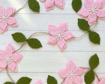 Pink Felt Flower Garland: Handmade Party Decoration (8.2 ft)