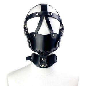 heavy rubber muzzle / head harness with ergonomic shaped collar bondage