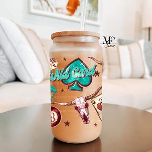 Wild Card Glass Cup With Lid, Western Iced Coffee Glass, Cowgirl Iced Coffee Mug, Western Glass Tumbler, Cute Western Coffee Mug, Trendy Cup