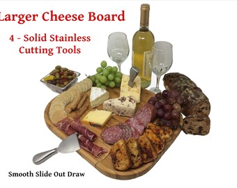 Nueva tabla de queso de bambú más grande con 4- Herramientas de queso de acero inoxidable sólido / Regalo de aniversarios - Regalo de la casa nueva - Navidad - Acción de Gracias