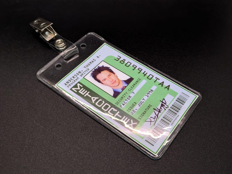 THE MATRIX (1999) - Neo's Data Record File Dossier & Employee ID Badge ...
