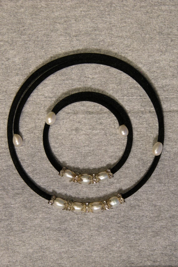 1970's Faux Pearl Matching Choker and Bracelet