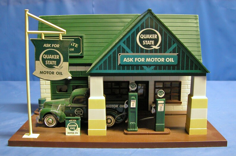 2001 Quaker State Gas Station Dieorama Etsy
