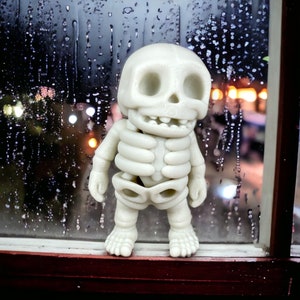 Flexi Skeleton 3D printed spookiness Halloween Fidget Decor