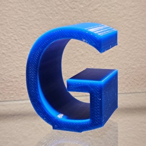 Letras, números, símbolos e sinais 3D grossos e autoportantes