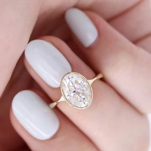 Anillo de conjunto de bisel Art Deco, anillo de compromiso solitario, anillo de compromiso de corte ovalado 7x9, anillo de regalo de vacaciones, anillo de promesa nupcial, anillo de diamante de laboratorio