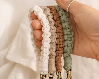 Macrame wrist keychain | 12 natural shades | Eco-friendly boho accessory