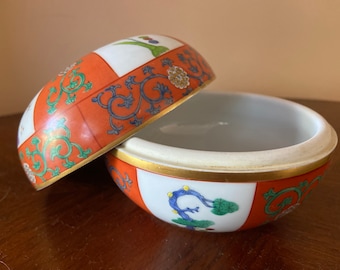 Herend hungary china from the red dynasty godollo BonBonerie / fancy box