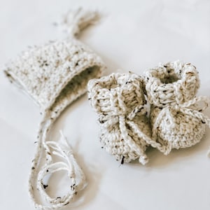 Patucos y gorro para bebé, conjunto de ganchillo para bebé, patucos para recién nacido, gorro de duende con borla