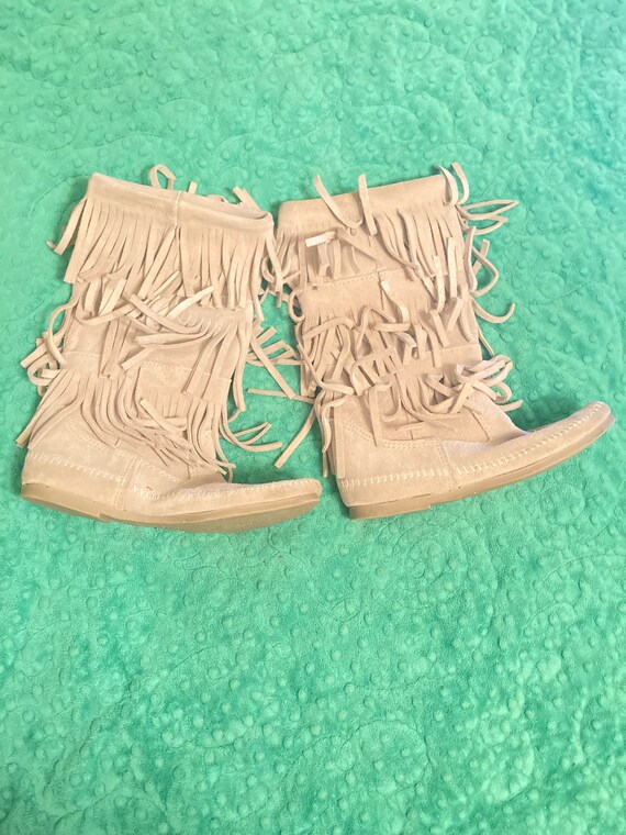 Minnetonka Cream Fringe Boots - Etsy