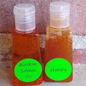 Alaskan Salmon Oil and Honey For Hermit Crabs 1 ounce Bottles