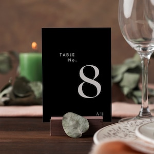 Plantilla de números de mesa de boda minimalistas en negro/Descarga digital editable moderna de Canva de 4 x 6 para eventos y bodas