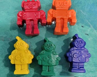Robot *SCENTED* Crayons - Custom Gift - Stocking Stuffer - Crayon Name - Scented Crayons - Crayon Shapes - Valentine - Birthday - SciFi Gift