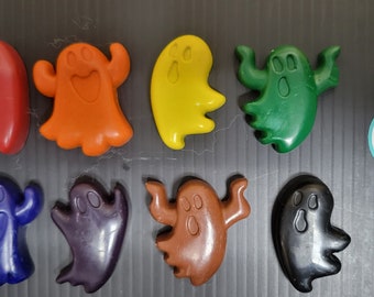 Ghost Shaped *SCENTED* Crayons - Gift - Stocking Stuffer - Scented Crayons - Worm Crayon Shapes - Halloween - Birthday - Party Favor- Spooky