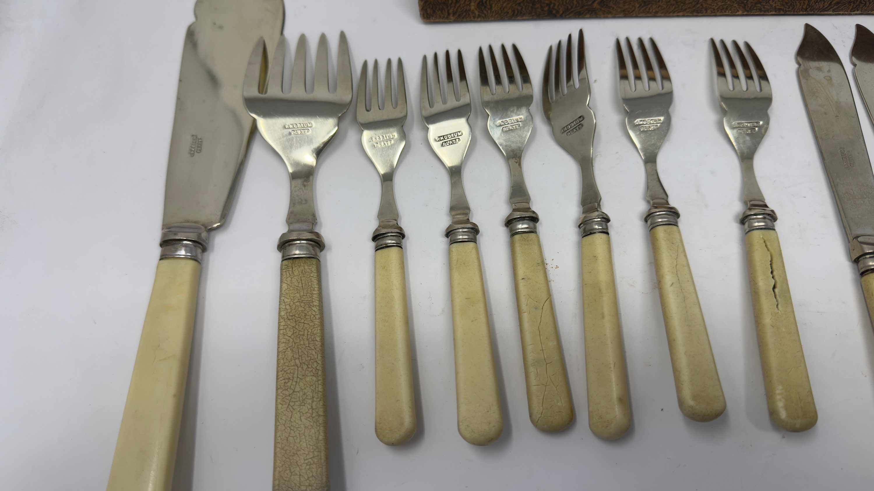 新品正規品  of Set 1930 6 With Forks & Knives Fish Engraved Vintage 工芸品
