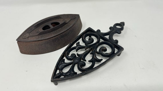 1970's Hot plate Trivet (JAS) 1970's Hot plate Trivet (JAS)